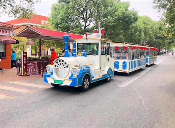 綠爵電動觀光火車 綠爵電動觀光火車