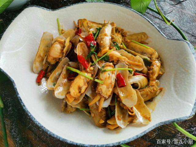這個海鮮被稱作“小人仙”,肉質肥美,用這個方法做,一盤不夠吃 這個海鮮被稱作“小人仙”,肉質肥美,用這個方法做,一盤不夠吃